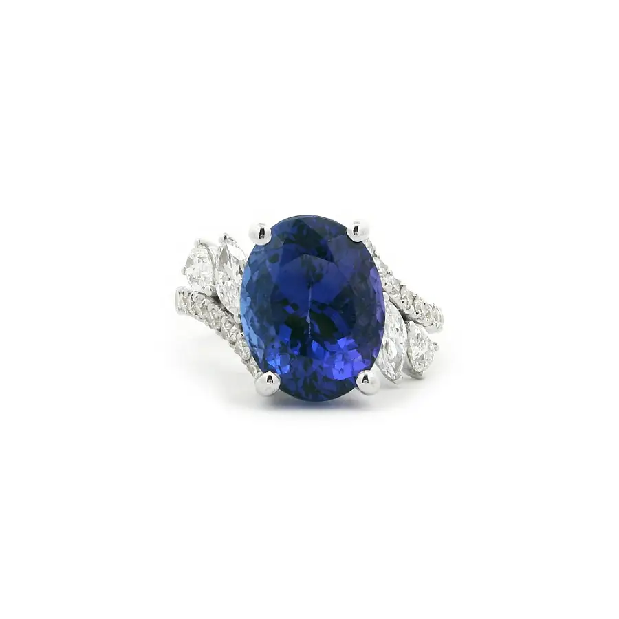 White Gold Ring with Oval Tanzanite and Diamonds