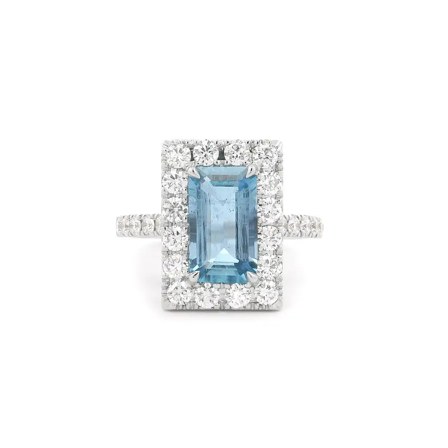 White Gold Ring with Aquamarine and Diamonds
