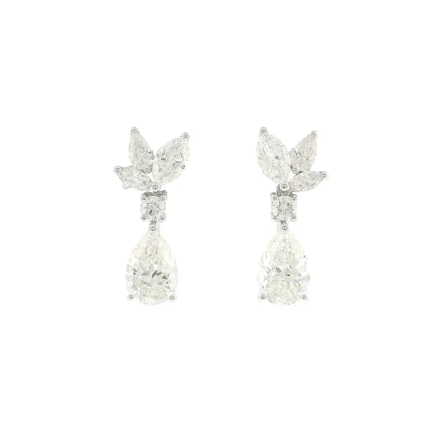 Exclusive drop earrings with natural 2.02 ct diamonds in white gold