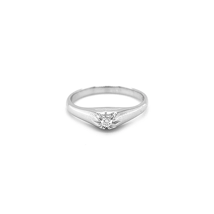 Gold Engagement Ring with Diamond