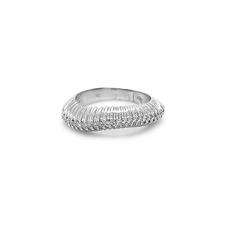 Gold Ring with Diamonds