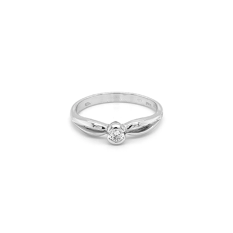 Gold Engagement Ring with Diamond