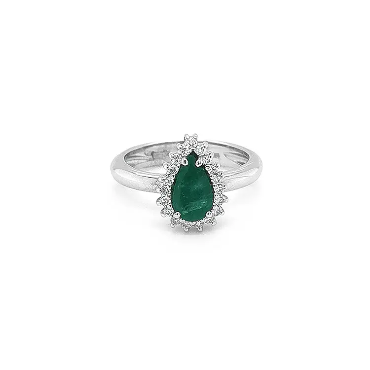Gold Ring with Emerald and Diamonds