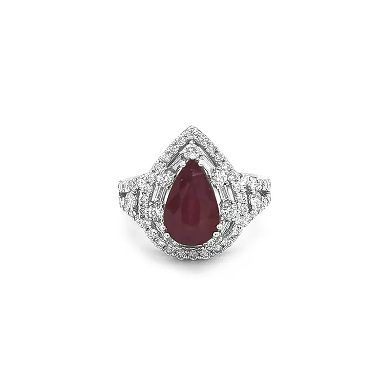 Gold Ring with Ruby and Diamonds
