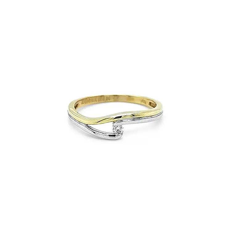 Gold Ring with Diamond