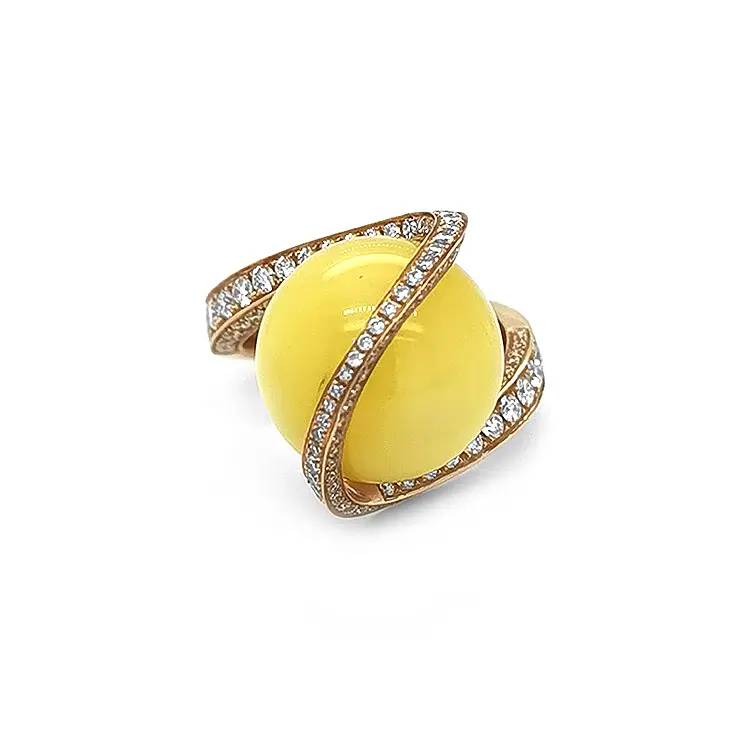 Gold Ring with Amber and Diamonds