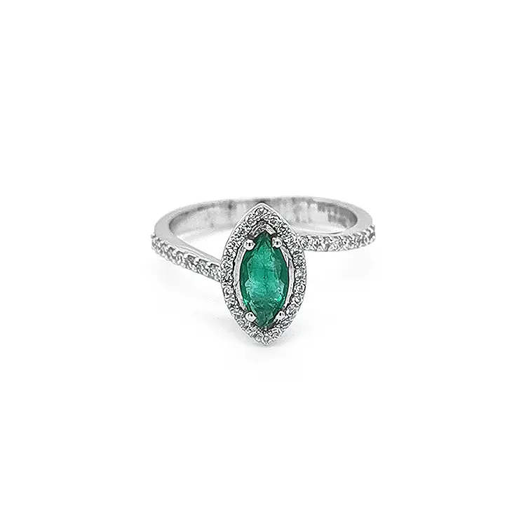 Gold Ring with Emerald and Diamonds