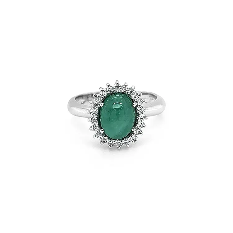 Gold Ring with Emerald and Diamonds
