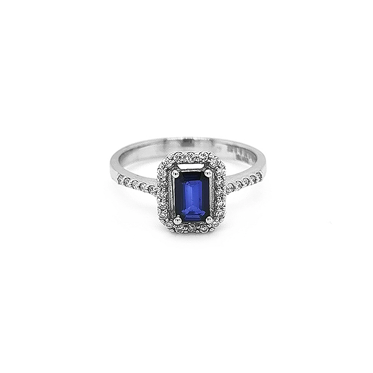 Gold Ring with Sapphire and Diamonds