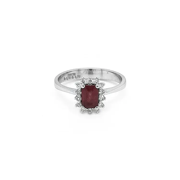 Gold Ring with Ruby and Diamonds