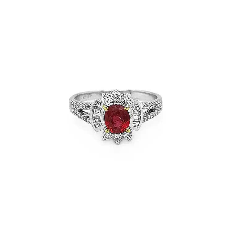 Gold Ring with Ruby and Diamonds