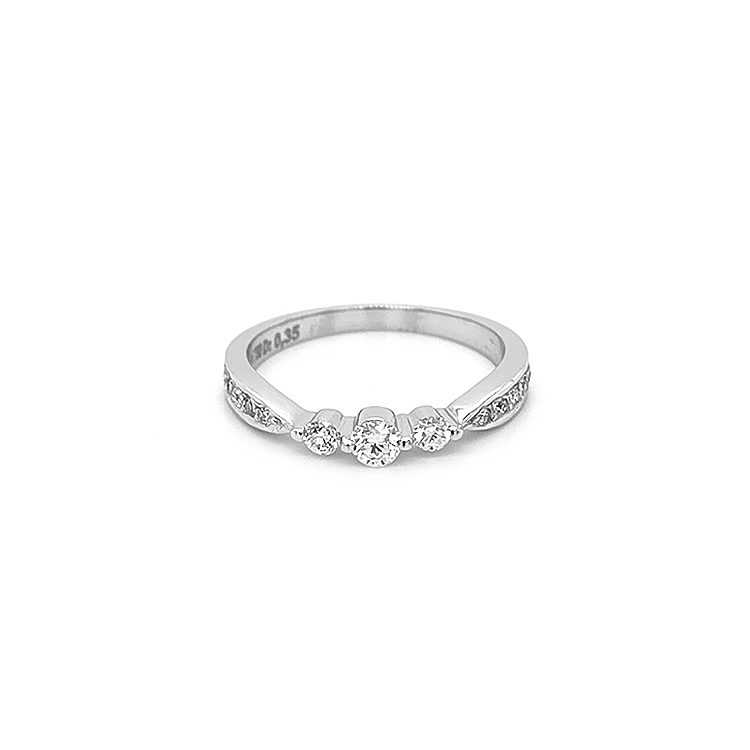 Gold Ring with Diamonds