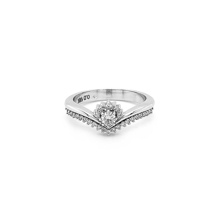Gold Ring with Diamonds