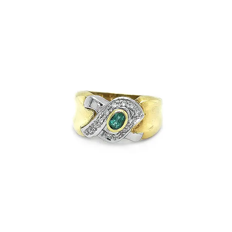 Gold Ring with Emerald and Diamonds