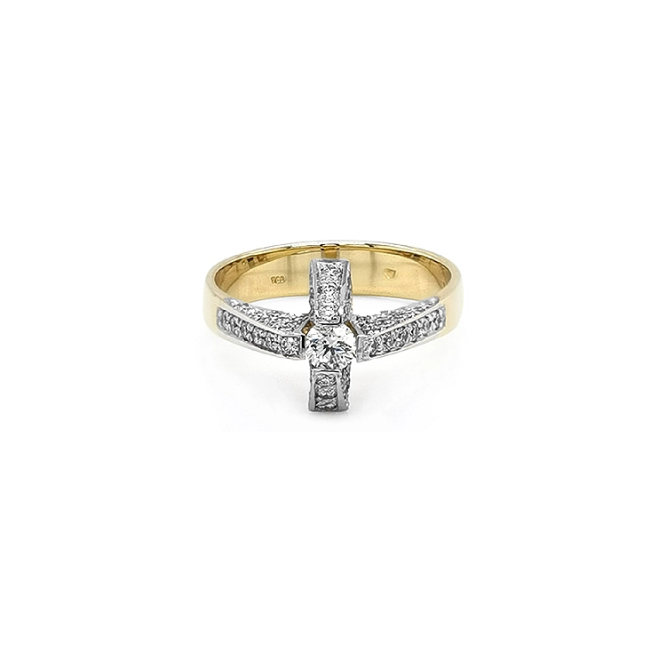 Gold Ring with Diamonds