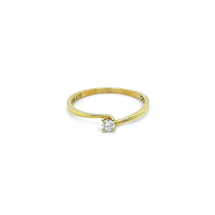 Gold Engagement Ring with Diamond