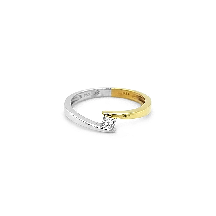 Gold Engagement Ring with Diamond