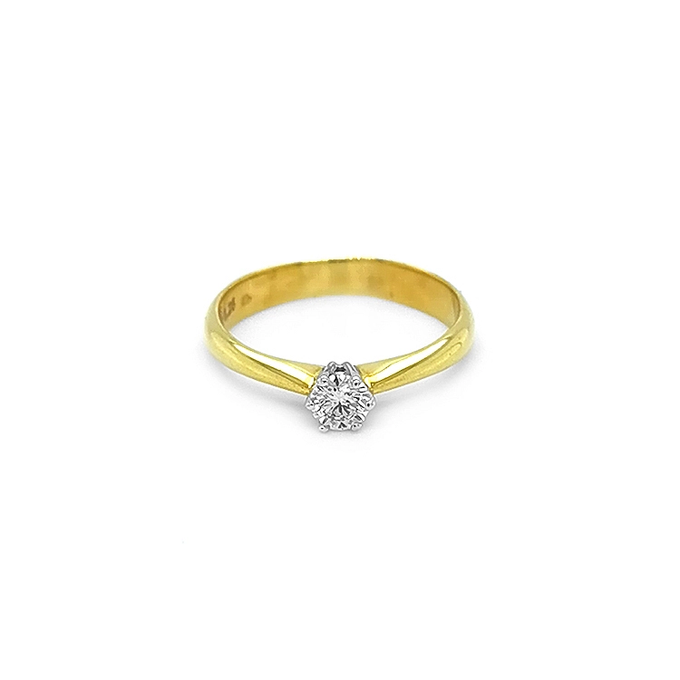 Gold Engagement Ring with Diamond