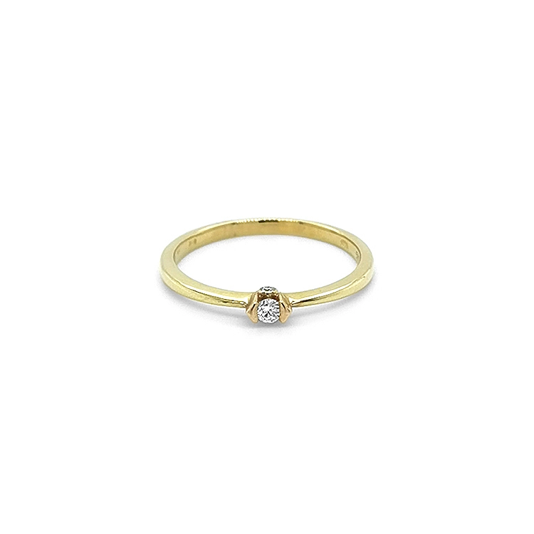 Gold Engagement Ring with Diamond