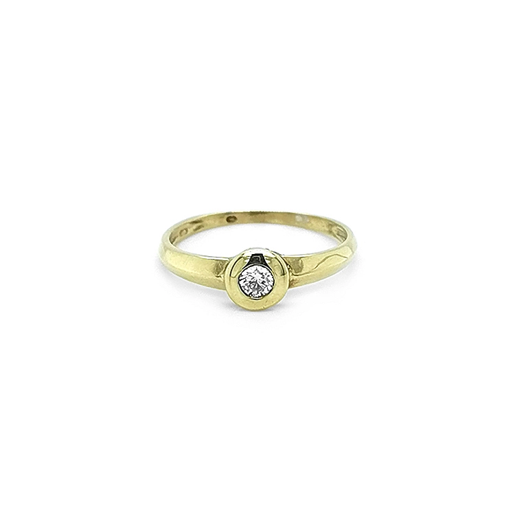 Gold Engagement Ring with Diamond