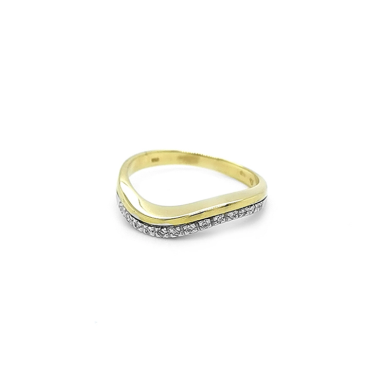 Gold Ring with Diamonds