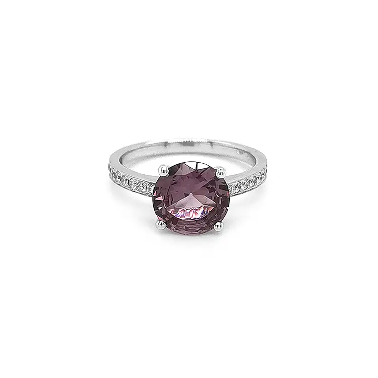 Gold Ring with Purple Spinel and Diamonds