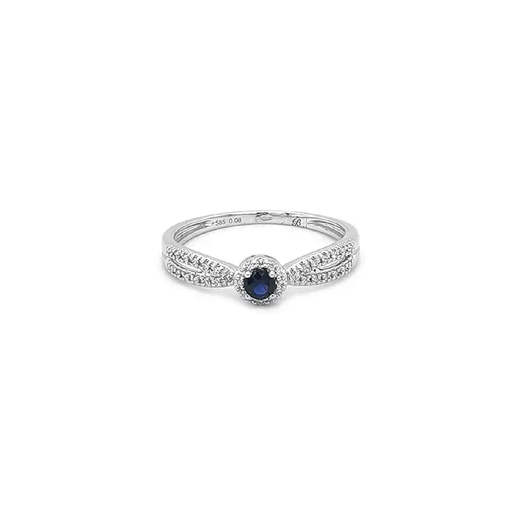 Gold ring with sapphire and diamonds
