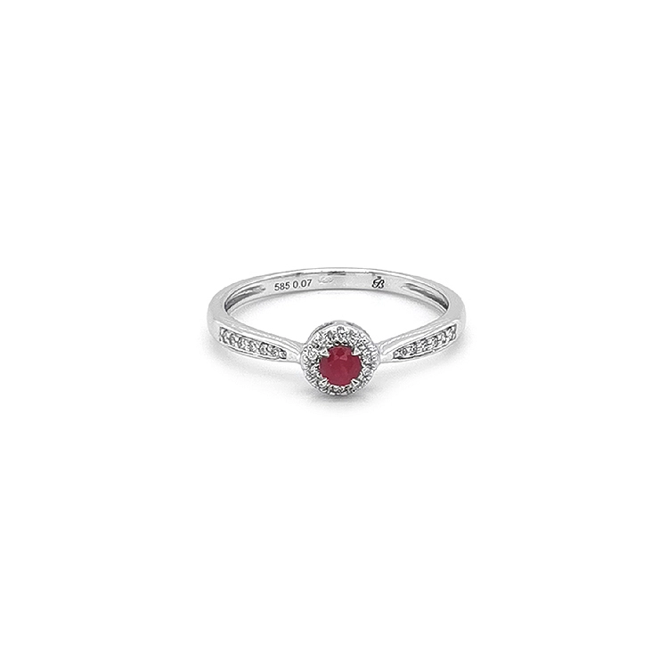 Ruby ring with white gold diamonds