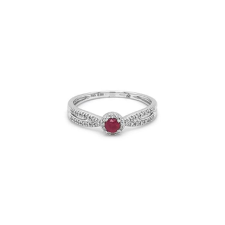 Ruby prtsen with white gold diamonds