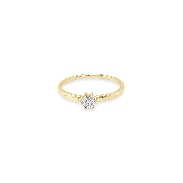 Gold engagement ring with diamond