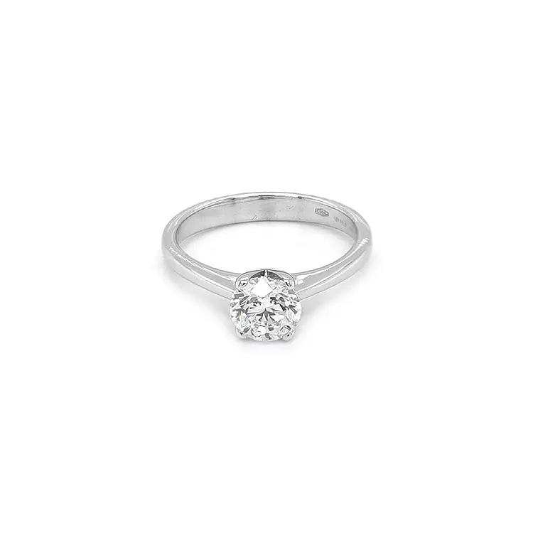 Gold engagement ring with diamond