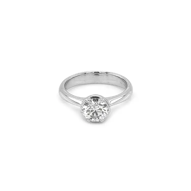 Gold engagement ring with diamond