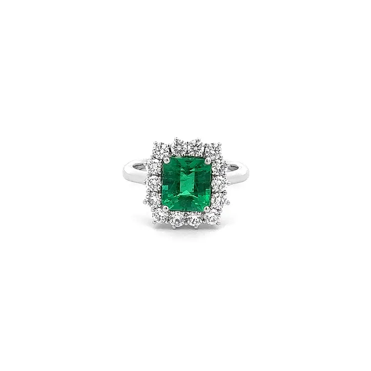 Gold Ring with Emerald and Diamonds