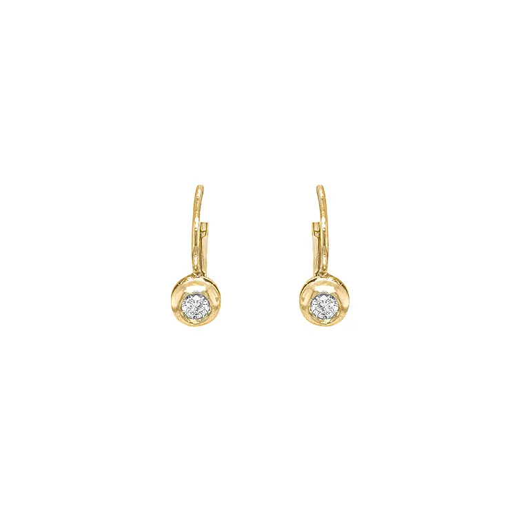 Gold earrings with diamonds