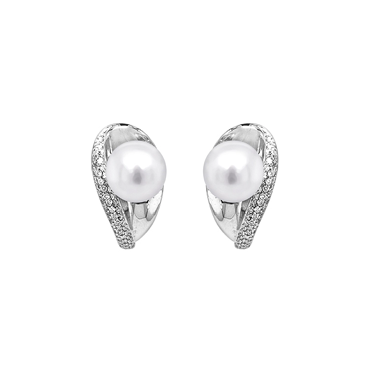 Gold Earrings Natural Pearls and Diamonds