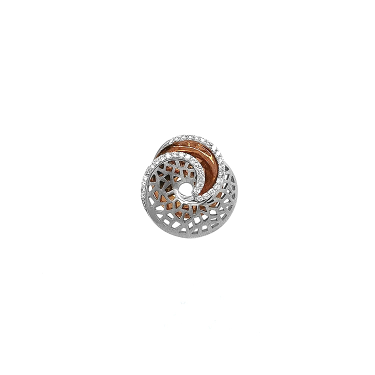 Gold Pendant with Diamonds