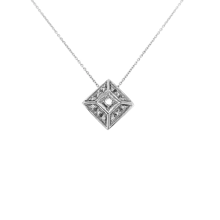 Gold Pendant with Diamonds