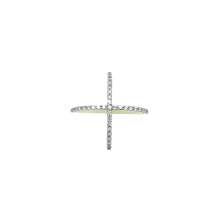 Gold Pendant with Diamonds