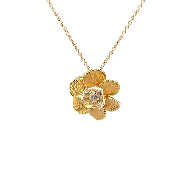 Gold Pendant with Diamond