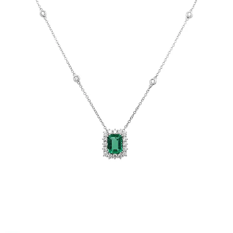 Gold Pendant with Emerald and Diamonds