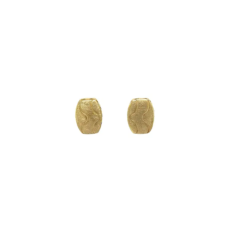 Gold Peck Earrings