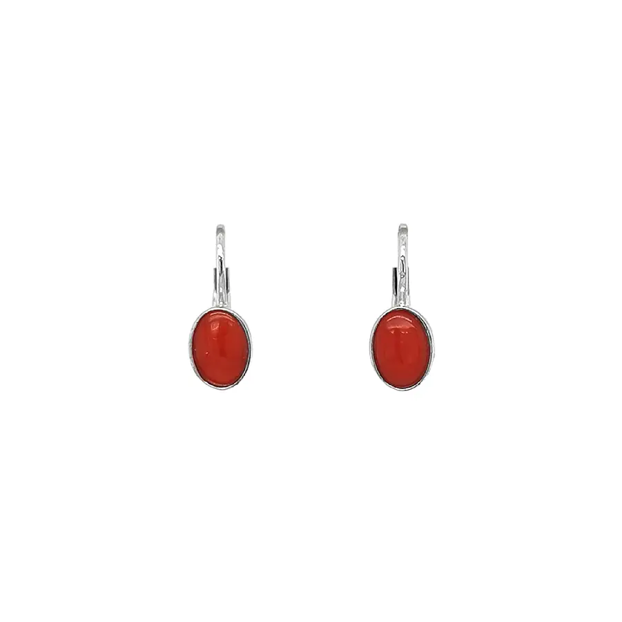 White Gold Short dangle earrings decorated with corals