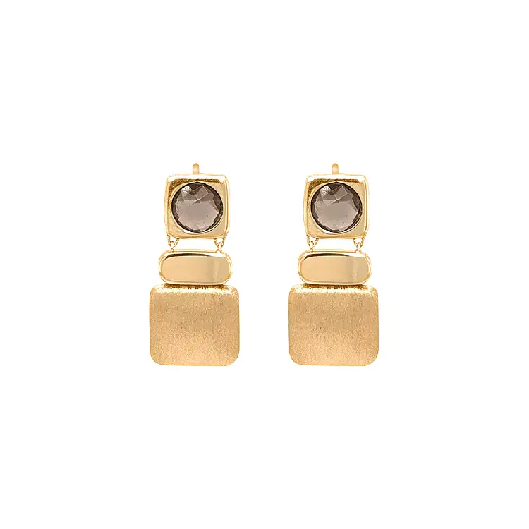 Gold dangle earrings with Quartz
