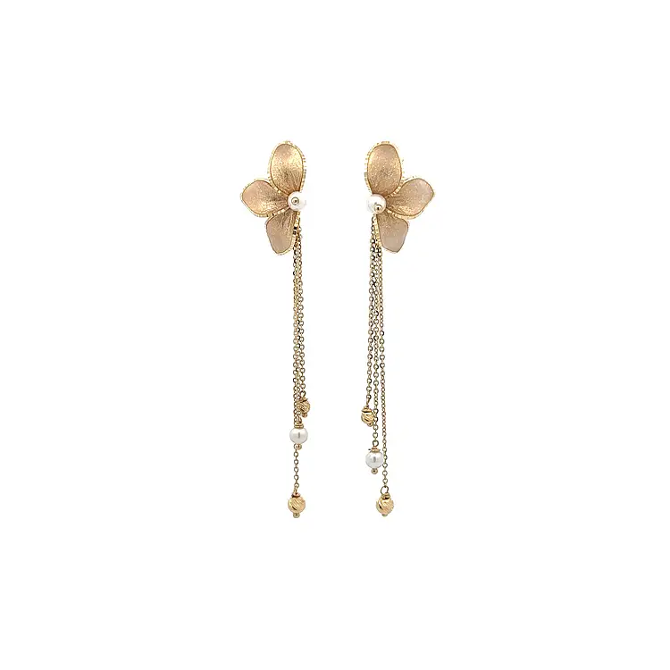 Elegant dangle earrings with golden flower and fine pearls
