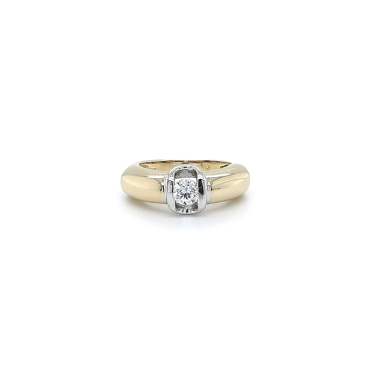 Ring with Ziron from Combined Gold