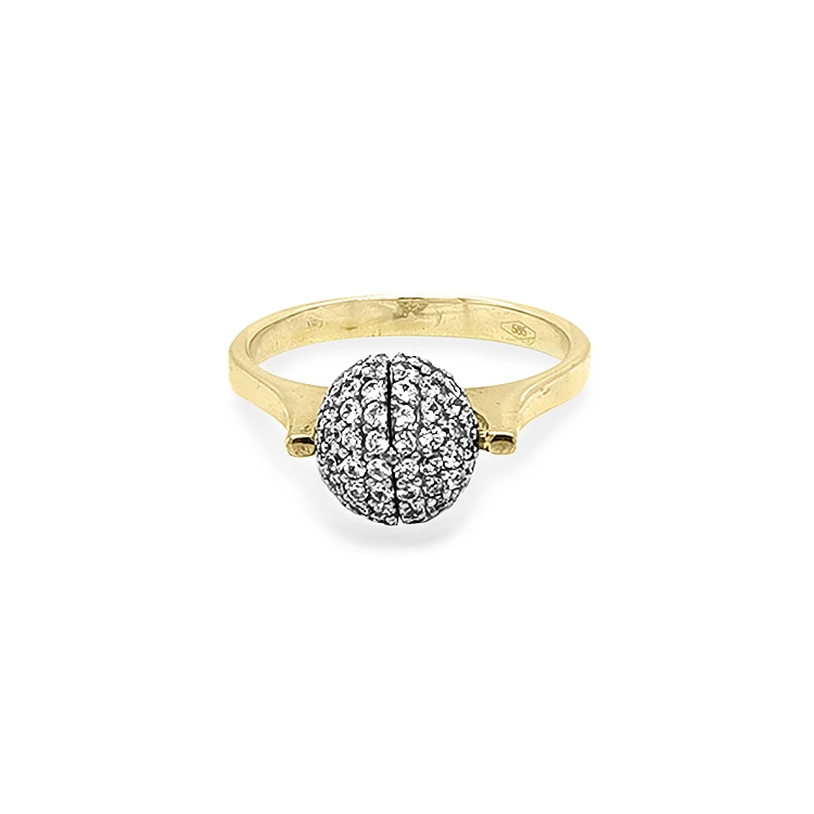 Gold Ring with Zircons