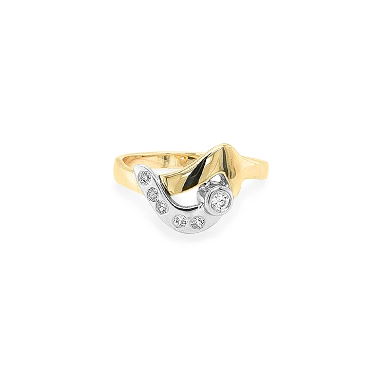 Gold Ring with Zircones made of Combined Gold