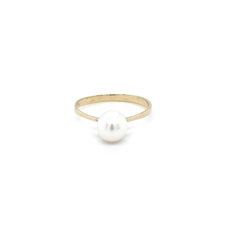 Gold Ring with Pearl