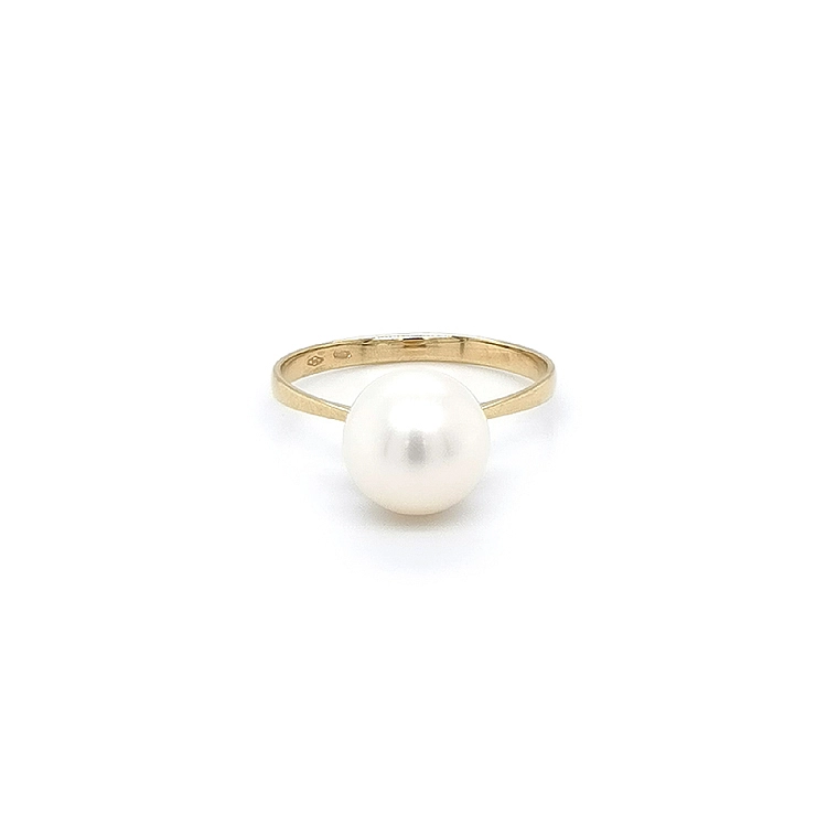 Gold Ring with Pearl