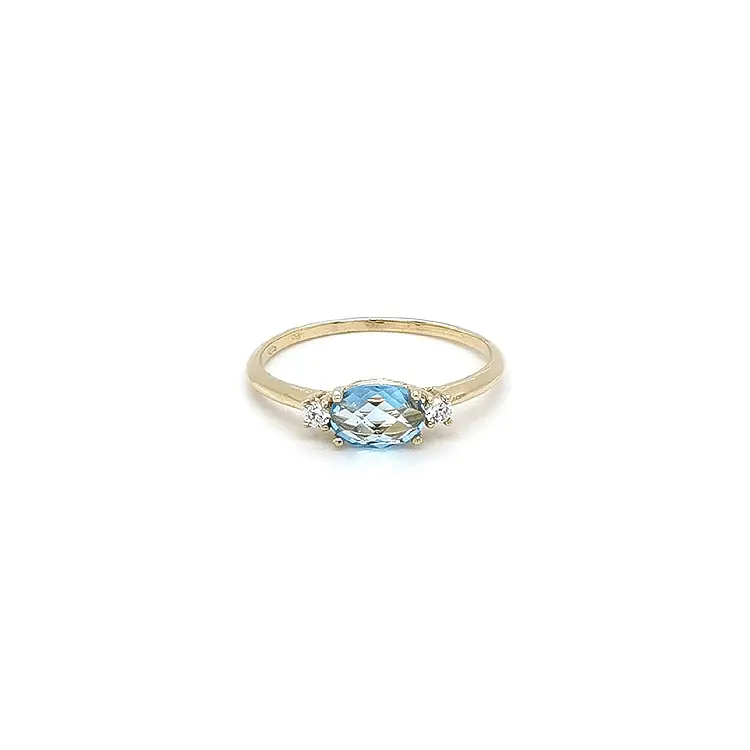 Gold Ring with Topaz